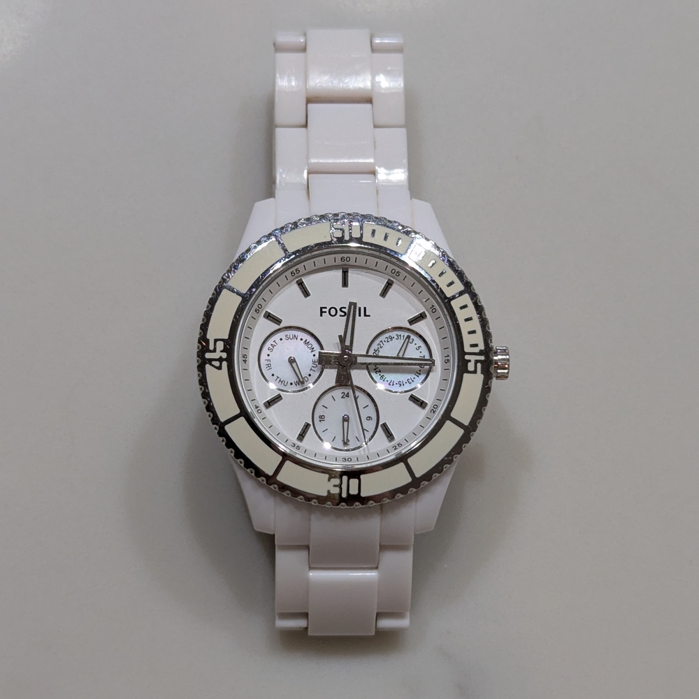 Fossil White and Silver Watch